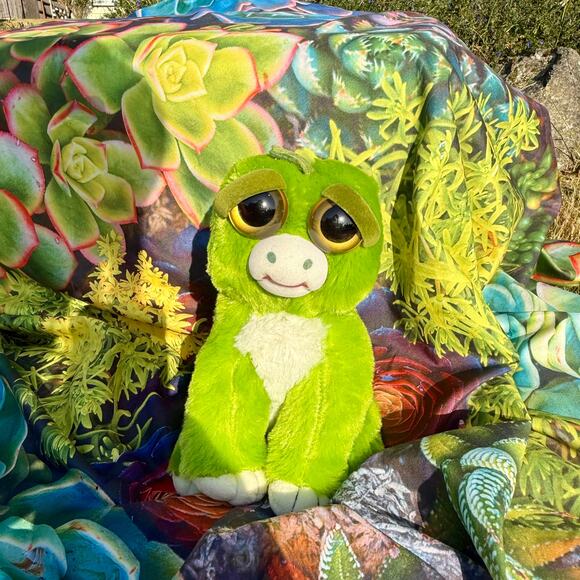 EUC Extinct Eddie Feisty Pets Plush - Rare Green Dinosaur Toy - Picture 2 of 6